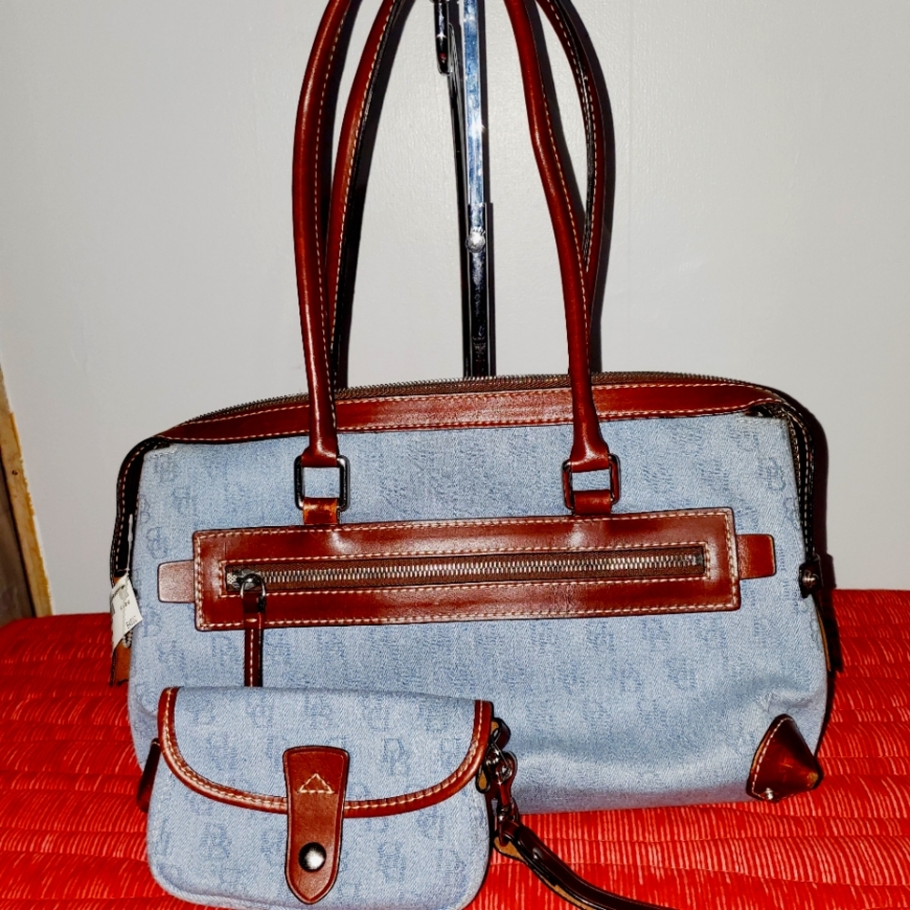 Dooney &Bourke key, fab Wallet Shoulder Bag - Picture 2 of 12